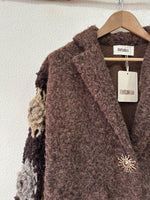 Carregar imagem no visualizador da galeria, Casaco de fazenda c/ mangas em crochet LUCY
