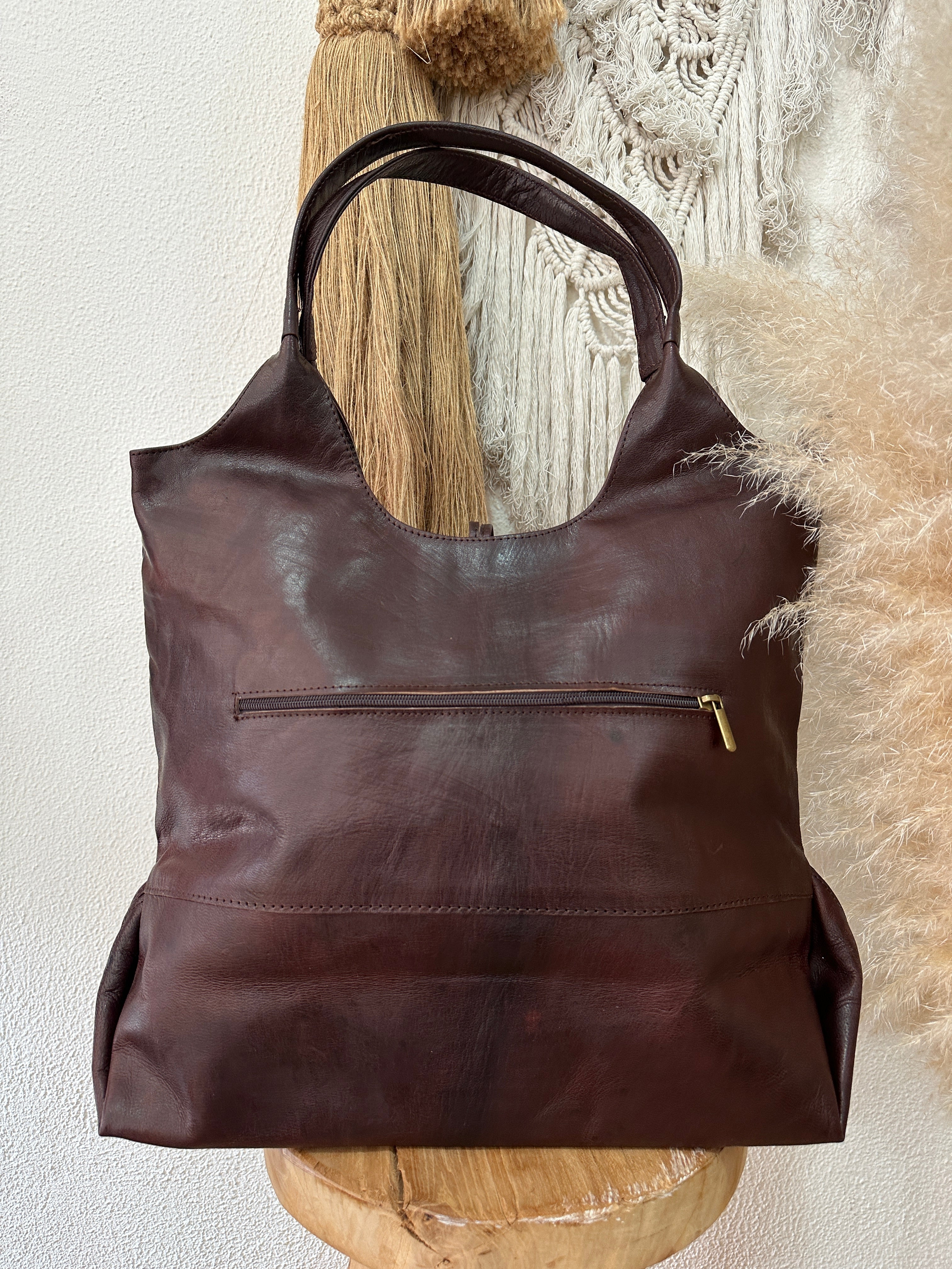 Mala de ombro em pele WAKHA