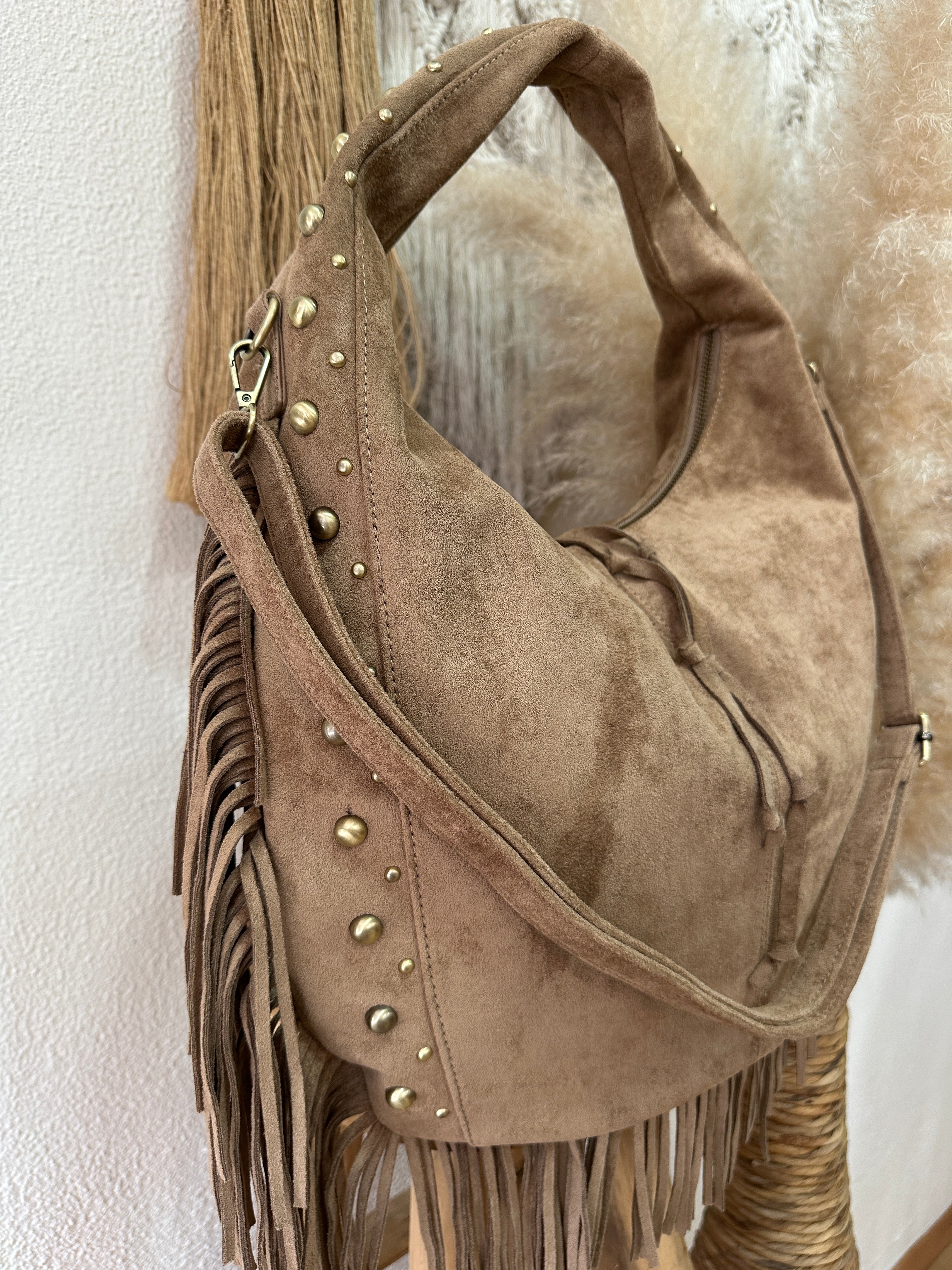 Mala em camurça sintética c/franjas EMERALD