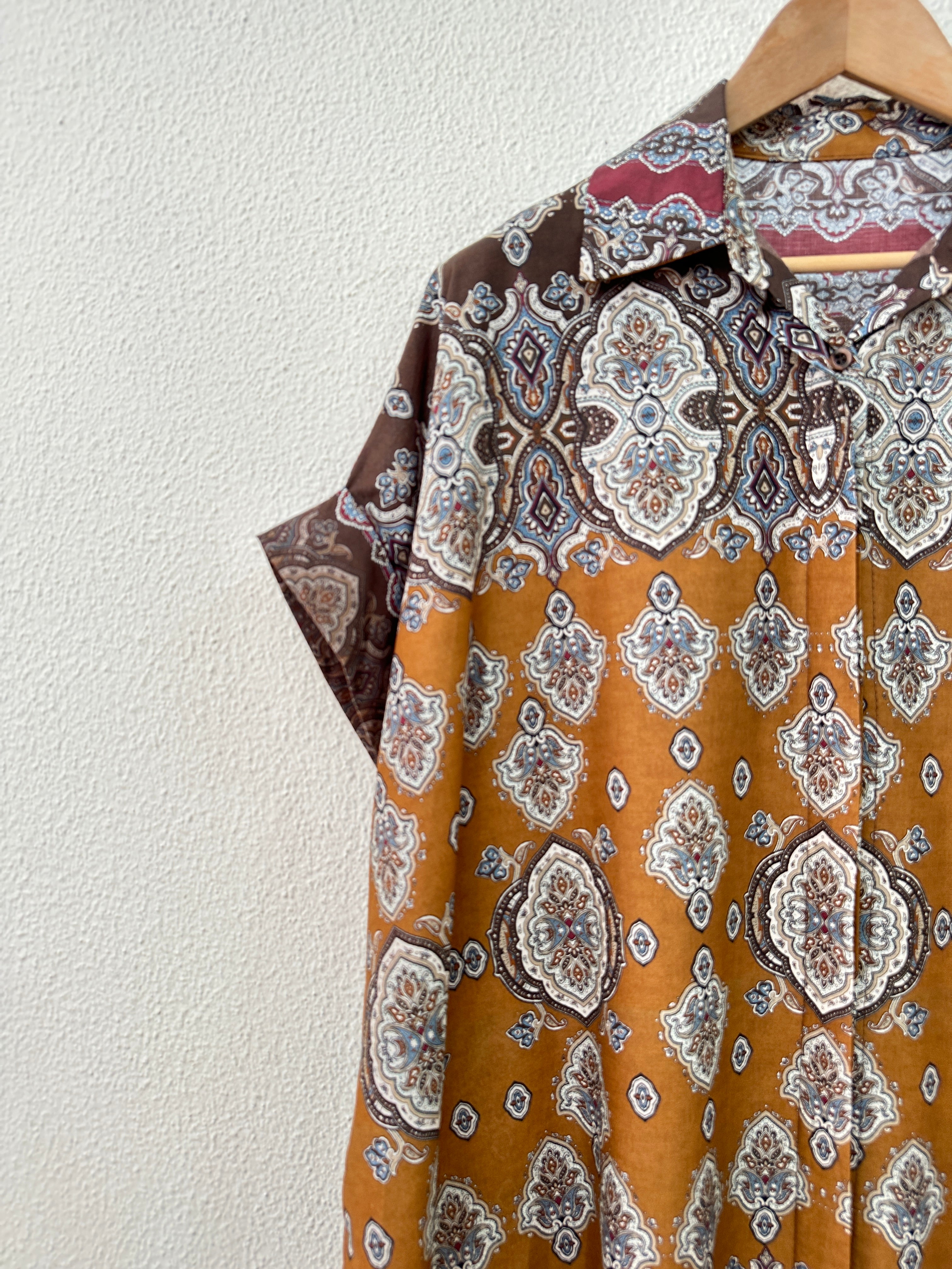 Vestido-camiseiro oversize EINDHOVEN