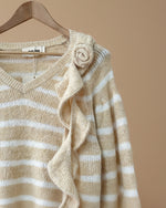 Load image in the gallery viewer,Camisola em malha c/aplicação SUGERCUBE
