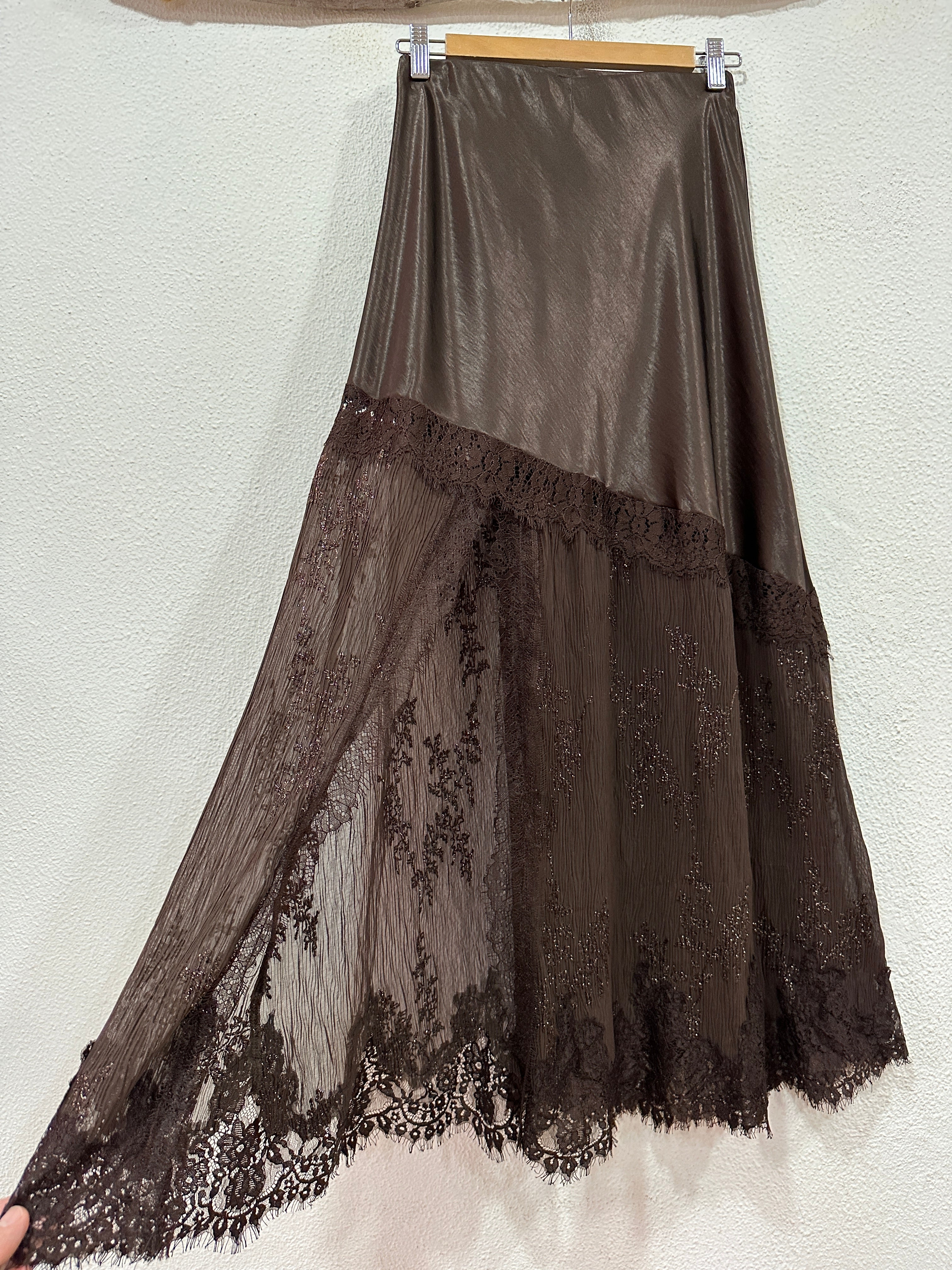 Saia acetinada c/renda NICOLE