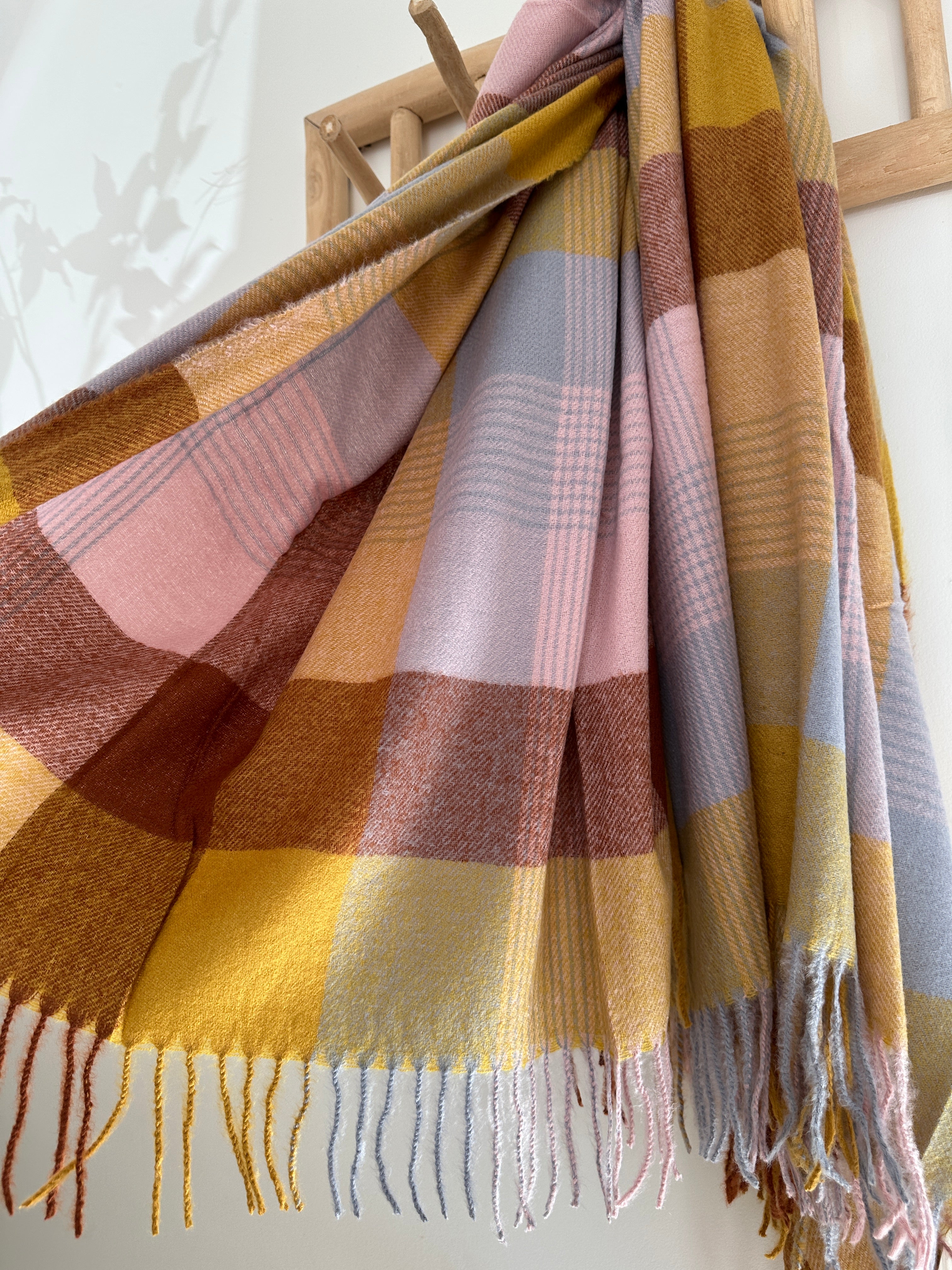 Encharpe c/franjas FOX