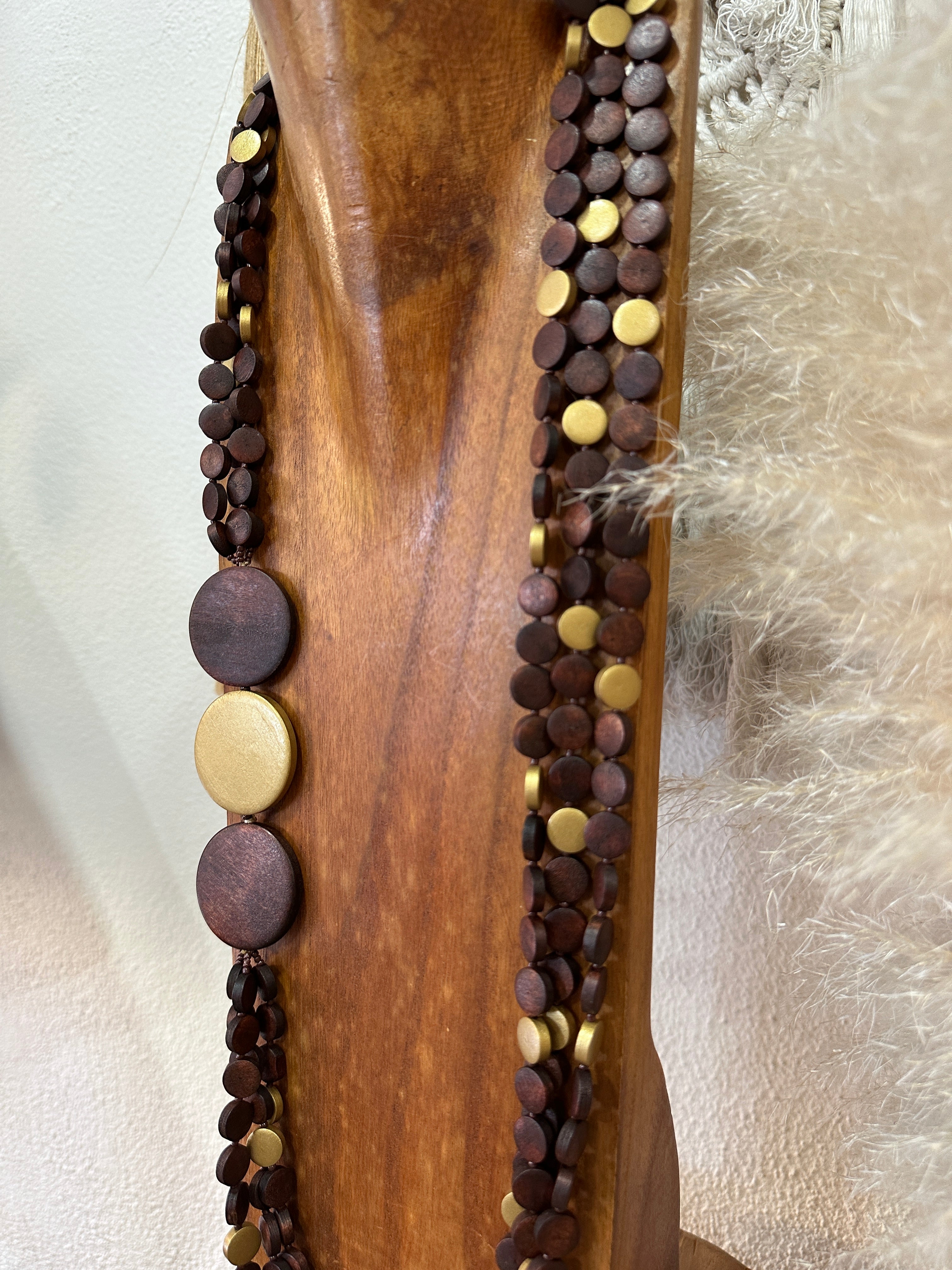 Colar comprido em madeira TRIVYA