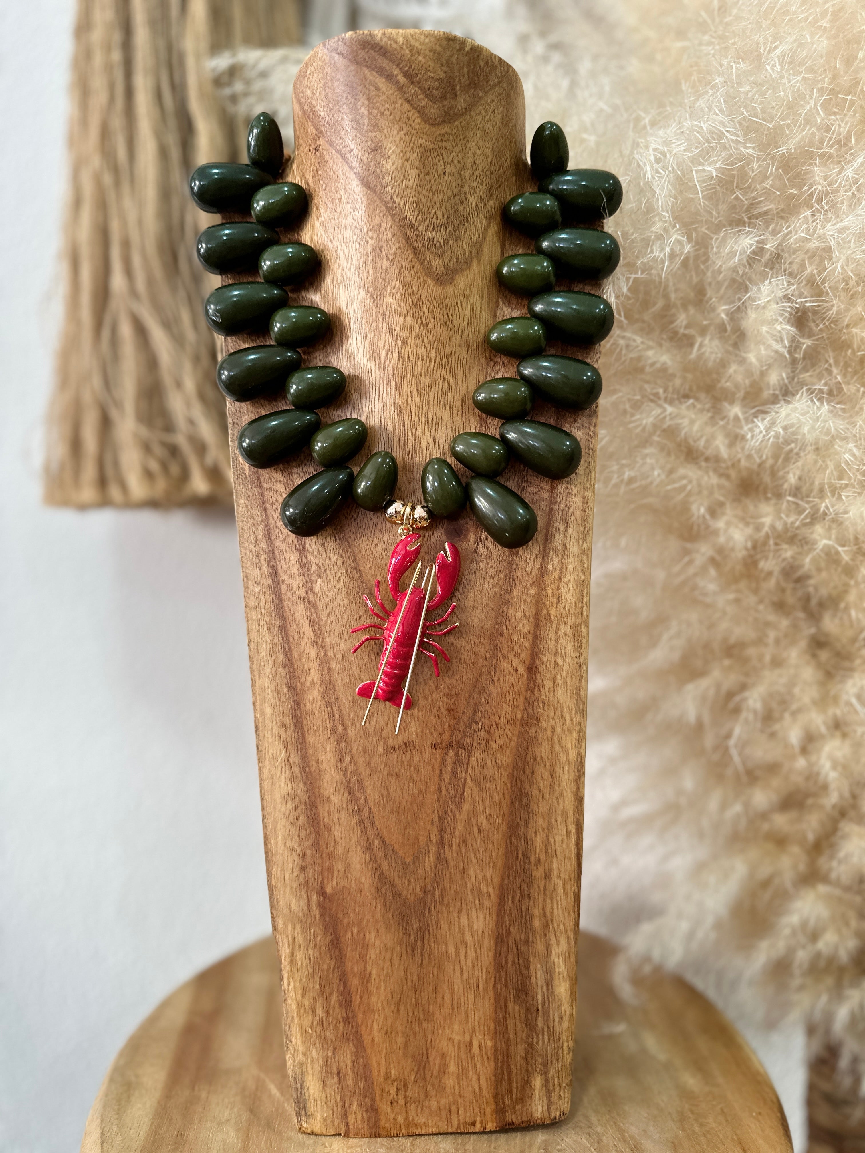 Colar em acrílico resistente LOBSTER