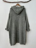 Load image in the gallery viewer,Casaco em malha encaracolada c/ bolsos e capuz WISDOM
