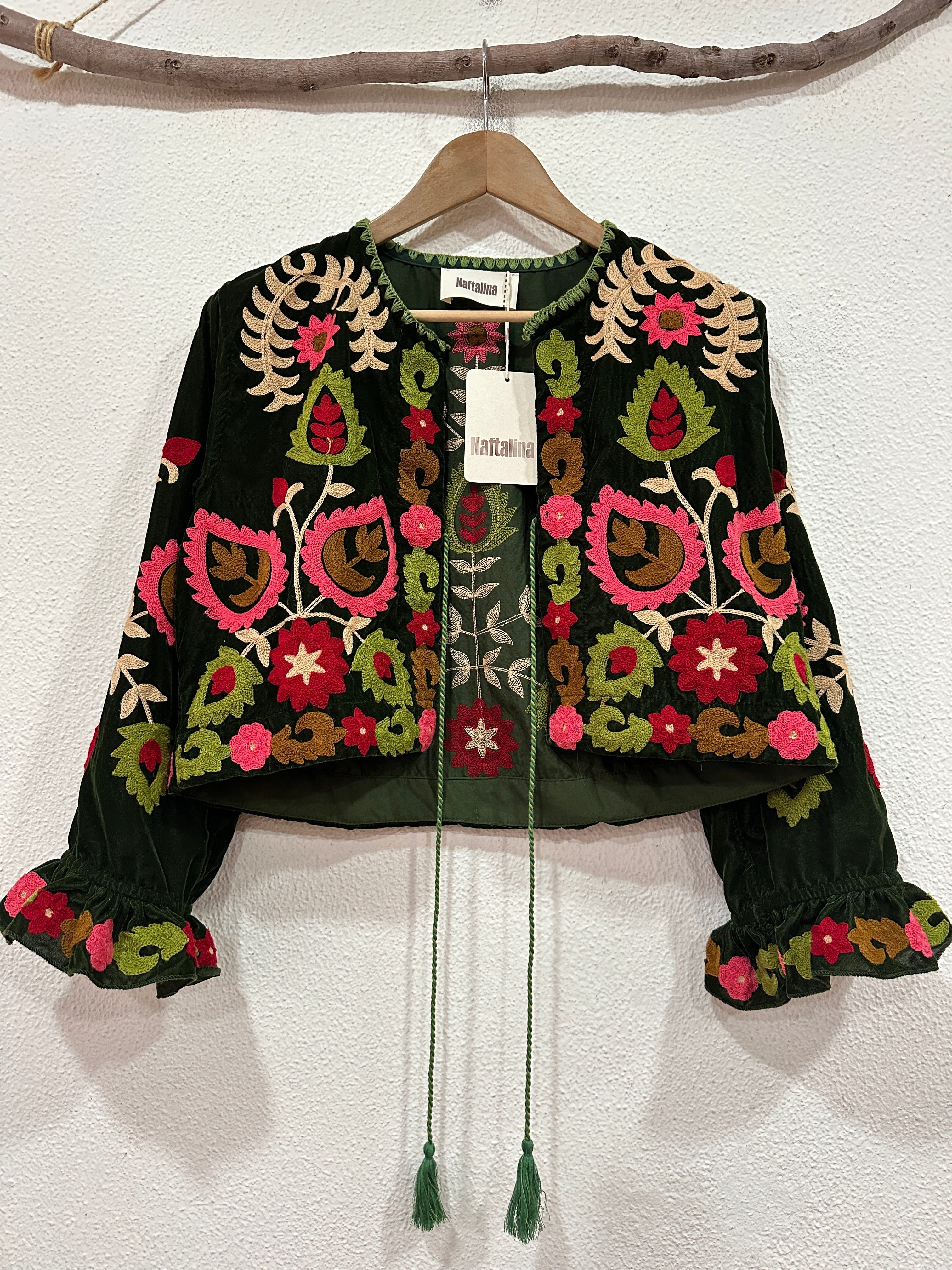 Casaco curto em veludo bordado GAYATRI