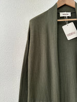 Load image in the gallery viewer,Cardigan de malha c/ bolsos AUTUMN
