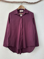 Load image in the gallery viewer,Camisa regular fit assimétrica BASIC
