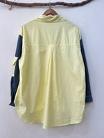 Load image in the gallery viewer,Camisa oversize c/manga em denim SMILEY
