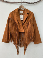Load image in the gallery viewer,Blusão em suede c/ franjas MARYLAND
