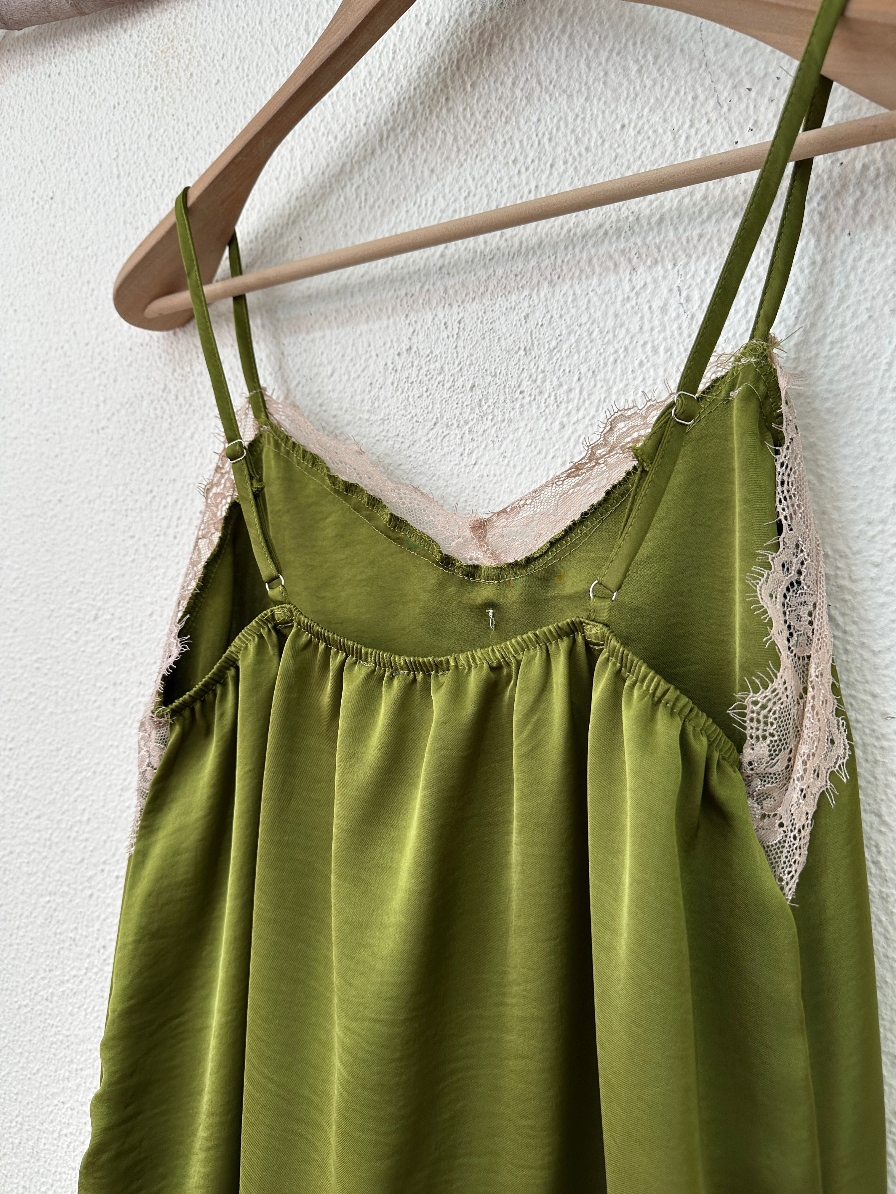 Top acetinado c/ renda JENNIFER