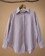 Carregar imagem no visualizador da galeria, Camisa c/ botão estilo envelope ZINNIA
