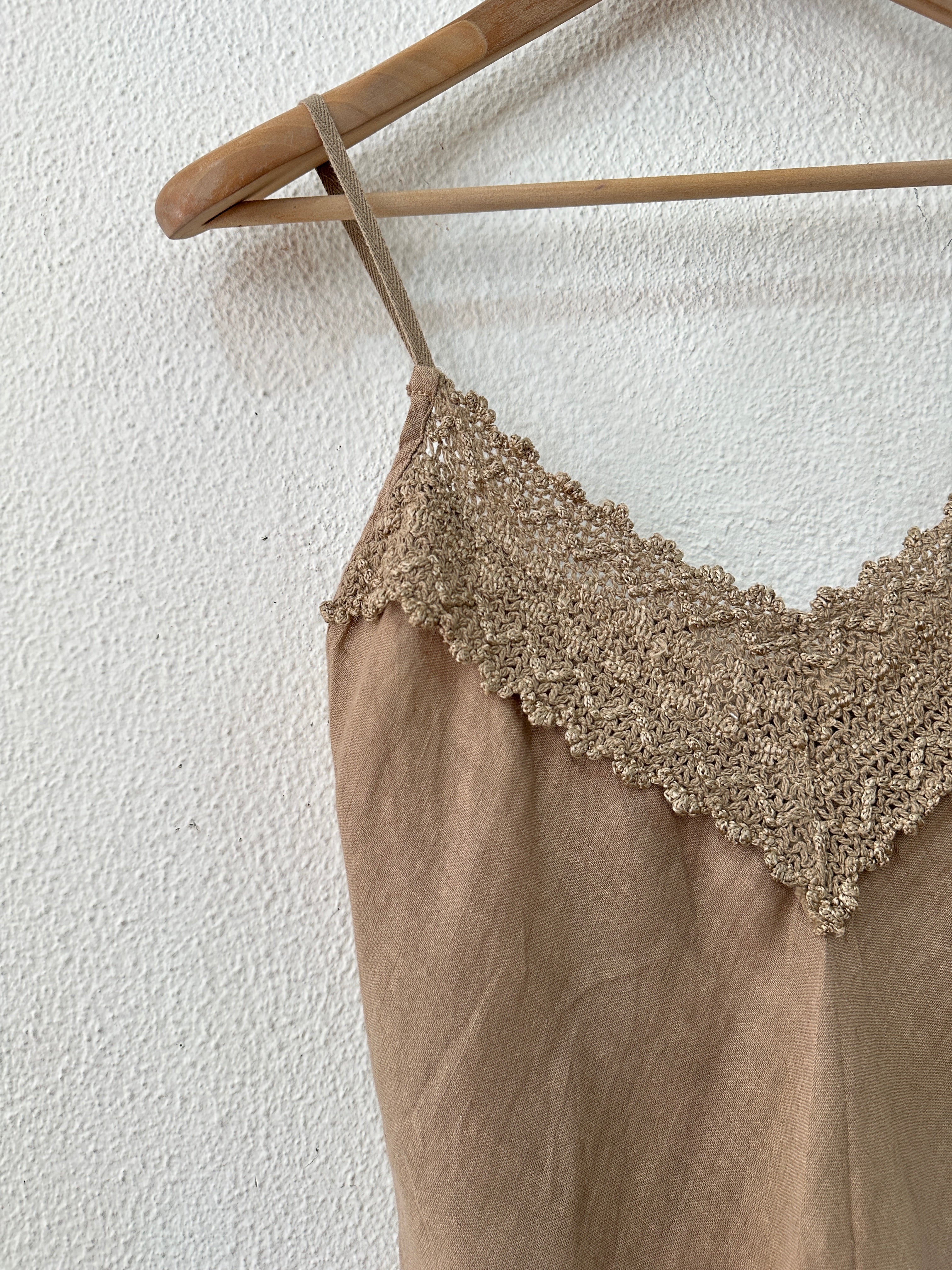 Top em linho c/renda e corte em viés RIVIERA