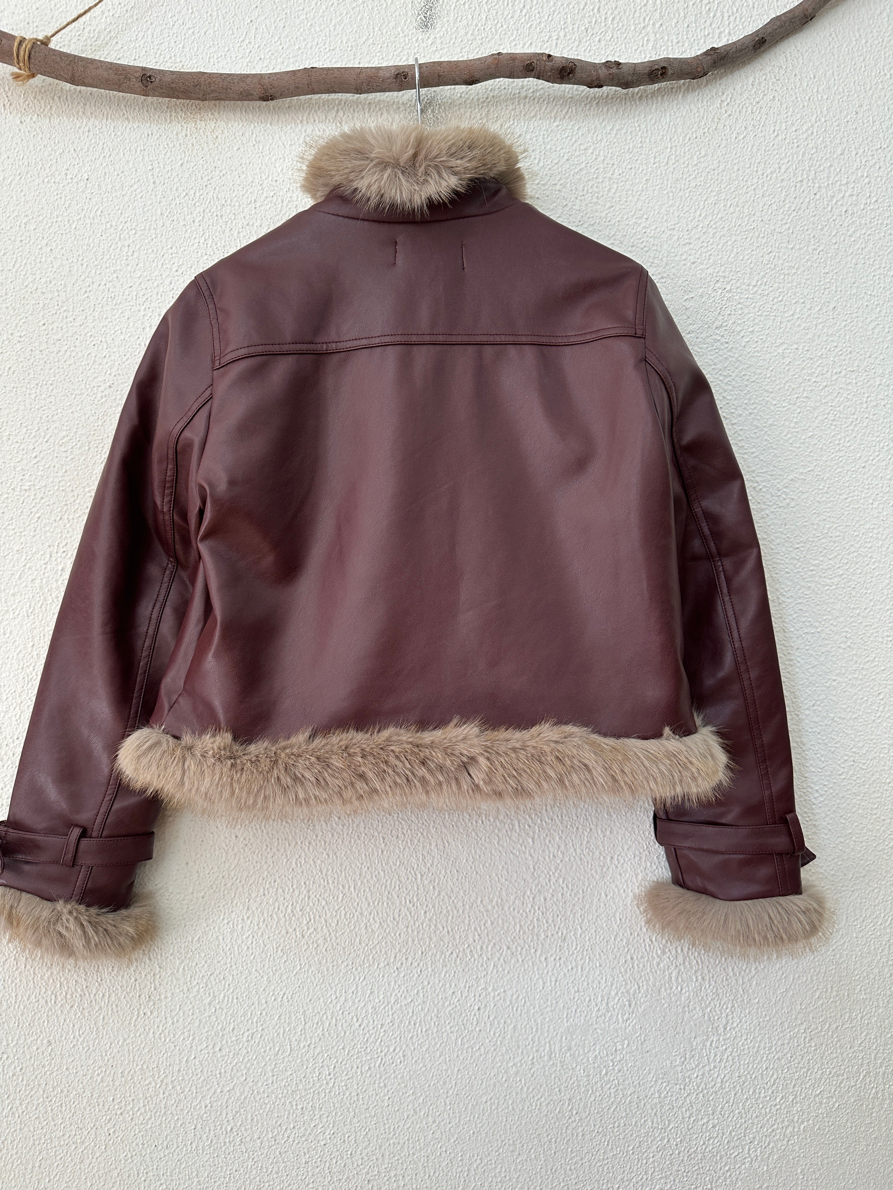 Blusão em ecopele c/ forro de pelo MILAN