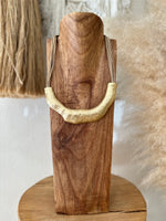 Load image in the gallery viewer,Colar curto VICKY
