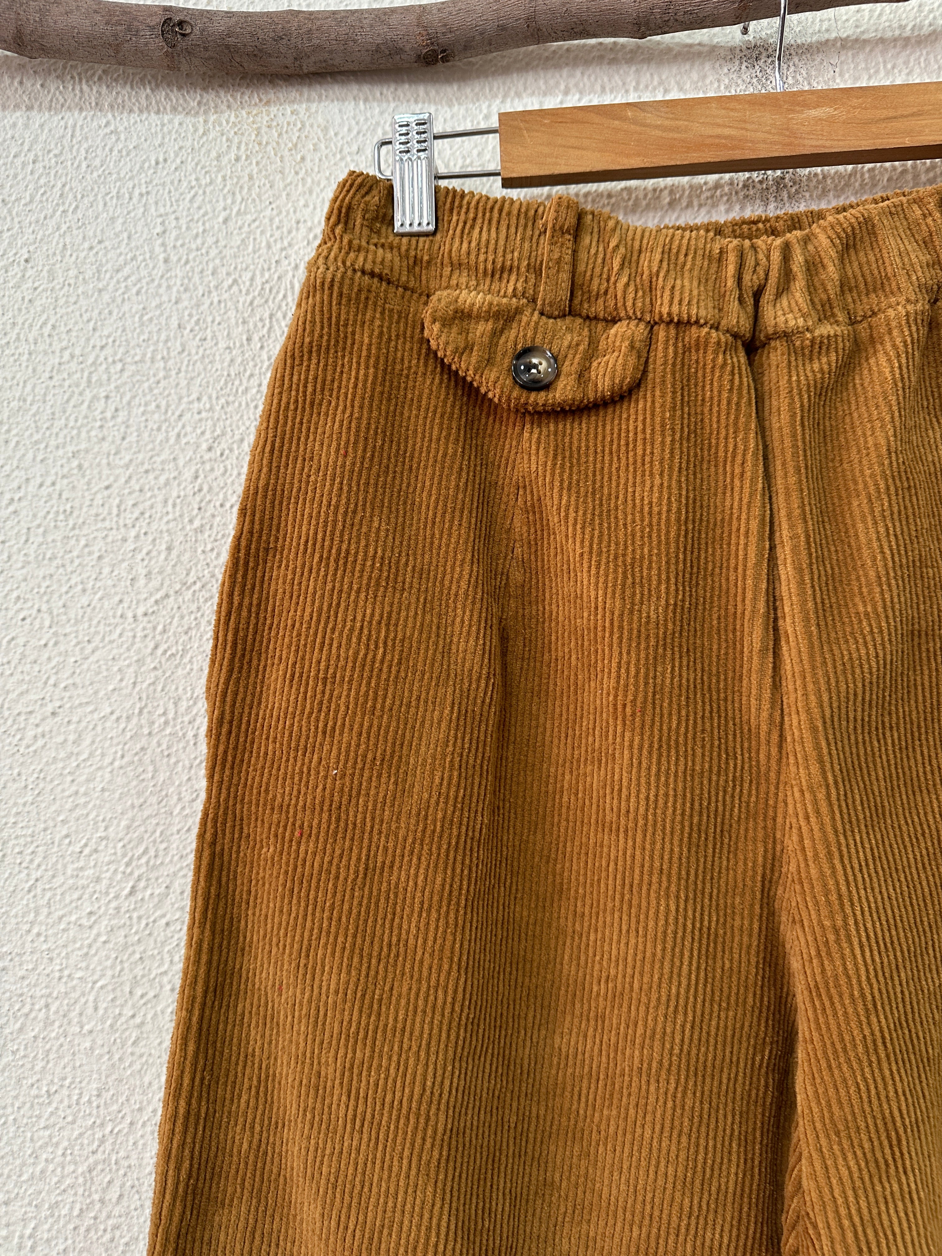 Calças em bombazina c/ bolsos TURMENIC