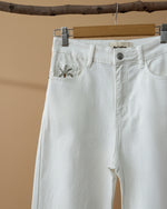 Carregar imagem no visualizador da galeria, Calças denim bordadas VILLAGE
