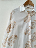 Load image in the gallery viewer,Camisa oversize bordada TERESA
