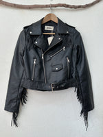 Load image in the gallery viewer,Blusão em ecopele c/franjas STURGIS
