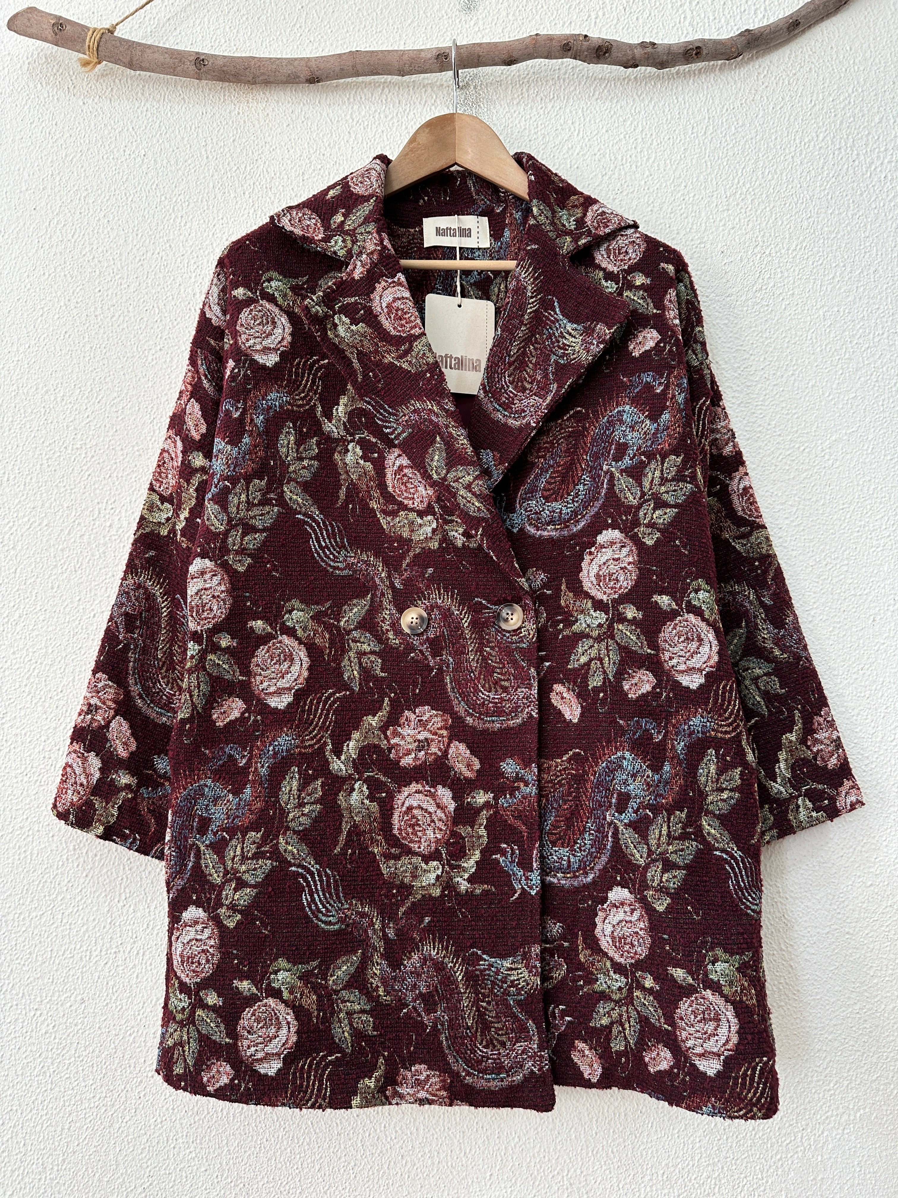 Sobretudo em tecido efeito brocado c/ forro JAPAN