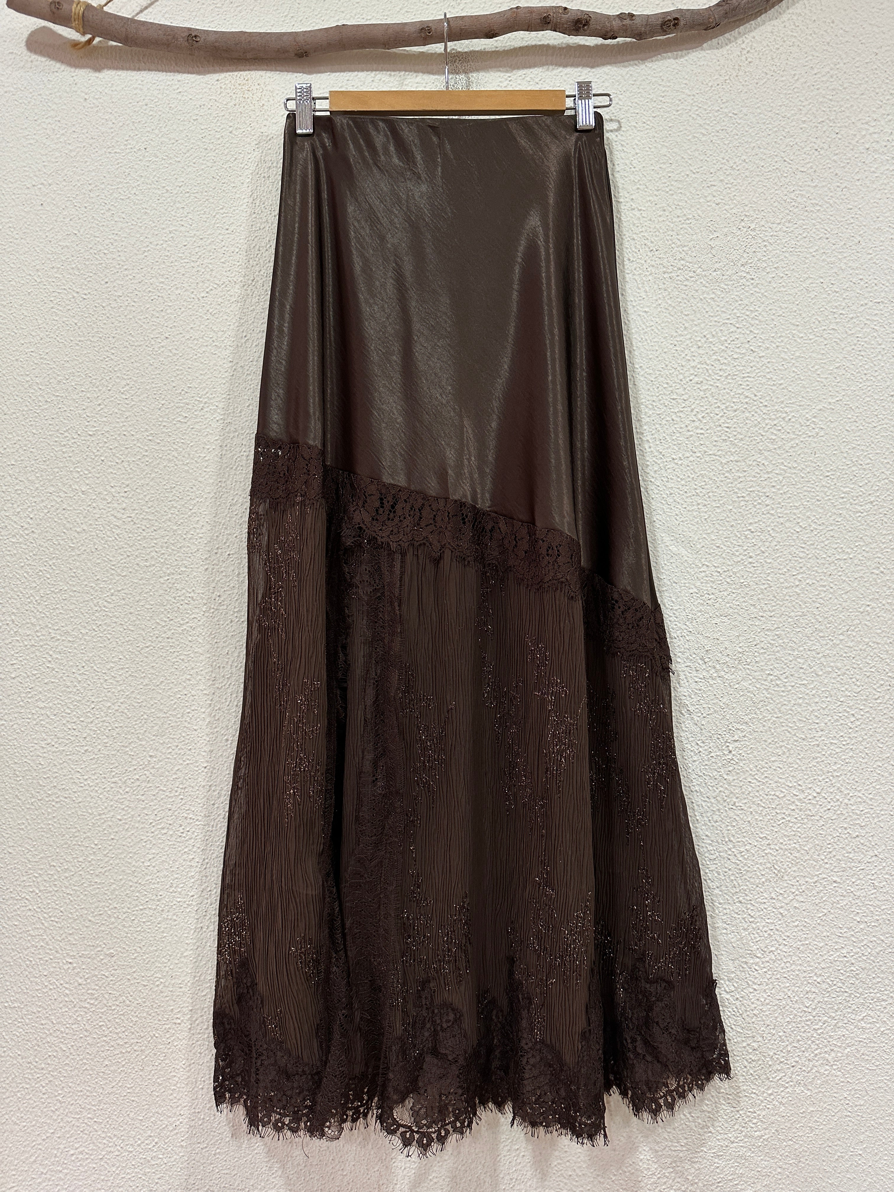 Saia acetinada c/renda NICOLE