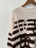 Load image in the gallery viewer,Camisola de malha bordada LEILA
