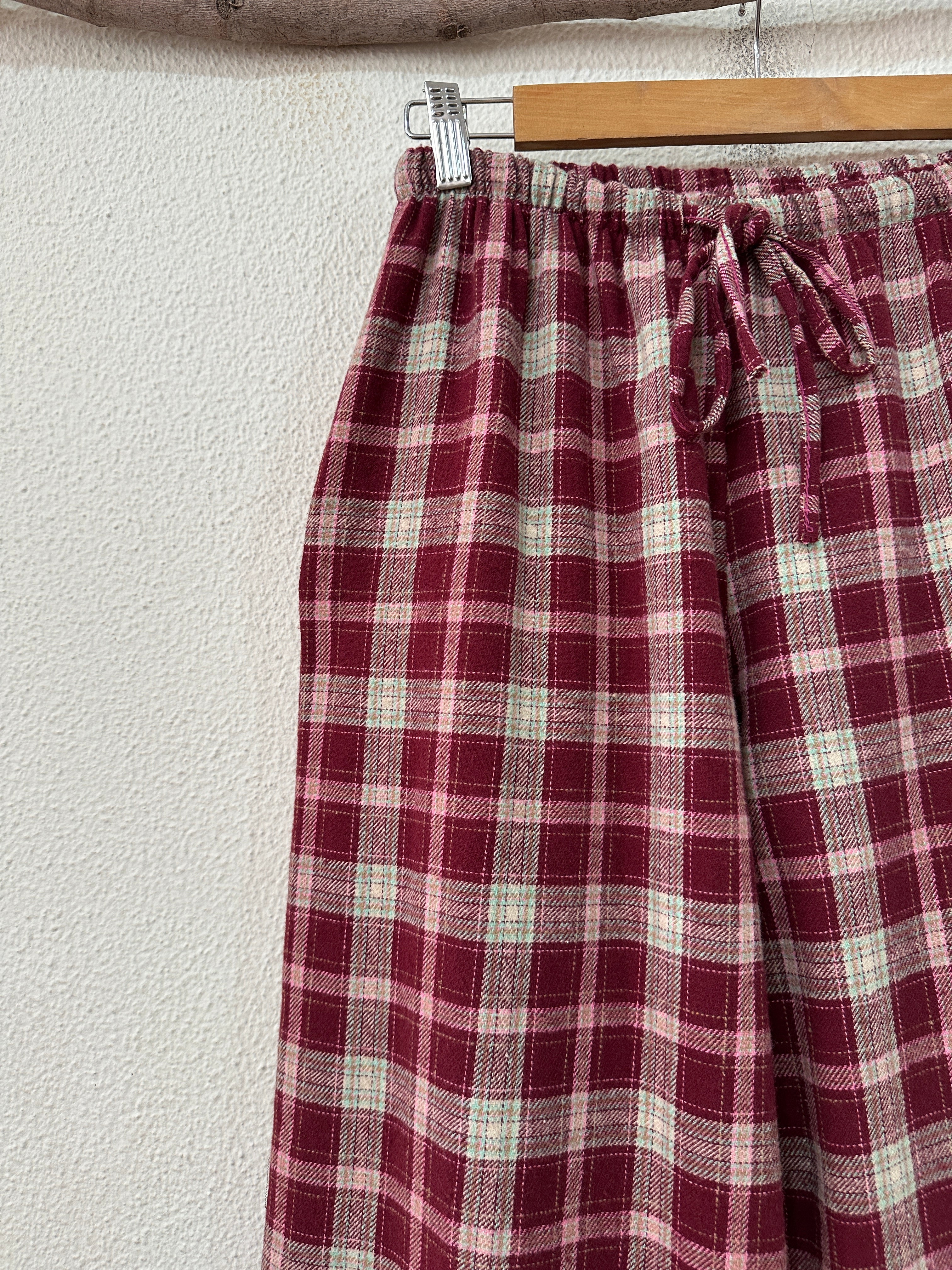 Calças em fazenda tartan modelo bombacha ADVENT