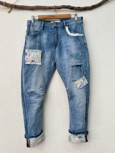 Calças denim boyfriend c/aplicações YOKO