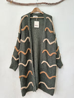 Load image in the gallery viewer,Casaco de malha c/ relevo HARVEST
