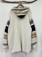 Carregar imagem no visualizador da galeria, Casaco de malha c/ capuz ALASKA
