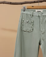 Carregar imagem no visualizador da galeria, Calças de sarja c/ bolsos em relevo OLIVIA
