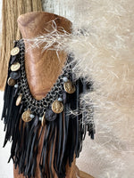 Load image in the gallery viewer,Colar curto c/franjas TERENA
