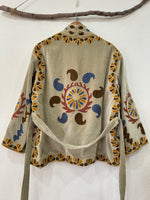 Carica l&#39;immagine nel visualizzatore della galleria,Kimono em veludo bordado DURGA
