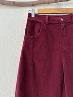 Load image in the gallery viewer,Calças baggy em bombazina BILBAU
