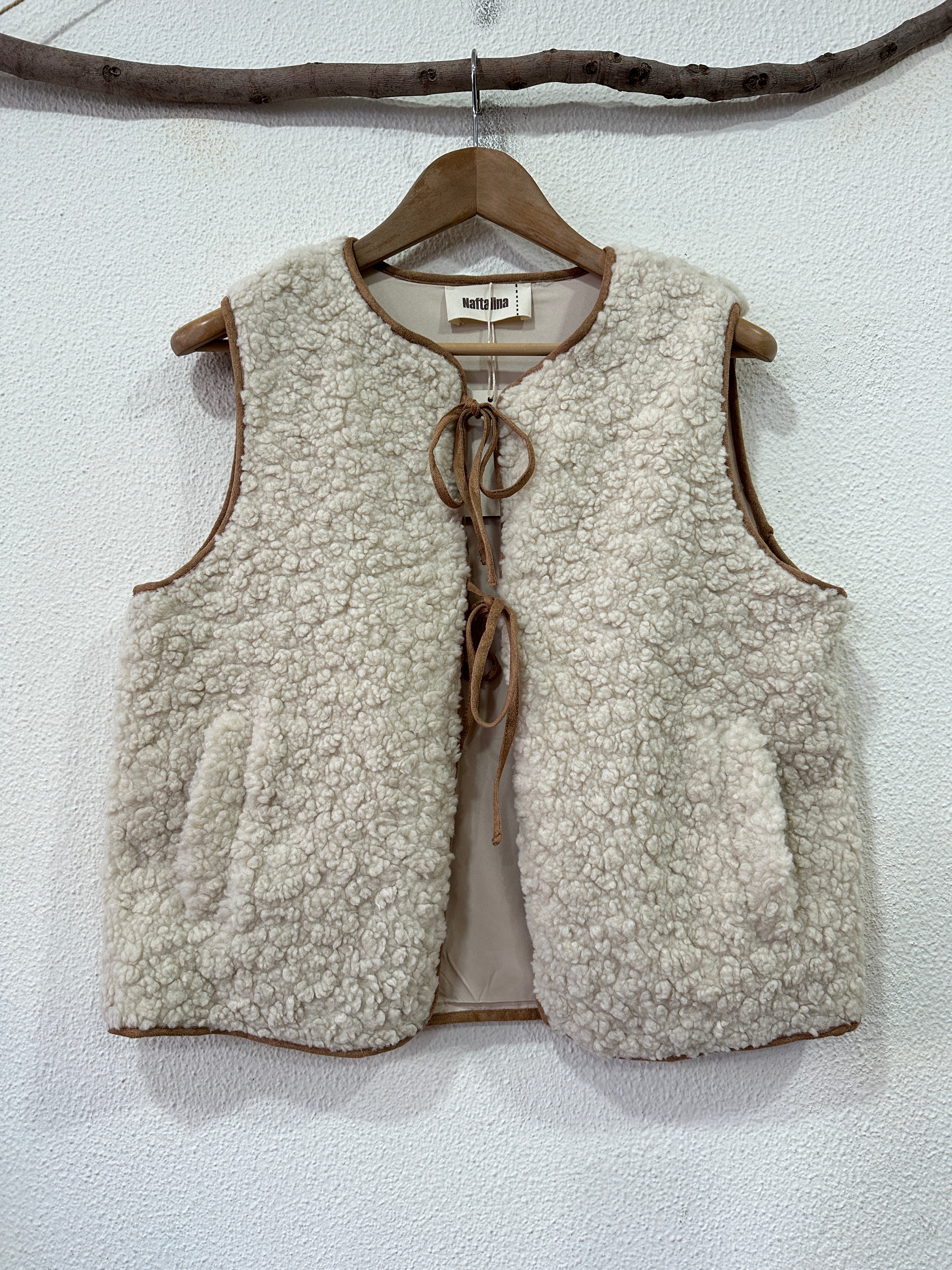 Colete de pelo encaracolado ZÊZERE