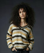 Load image in the gallery viewer,Camisola de malha c/detalhe em dourado LIZZA
