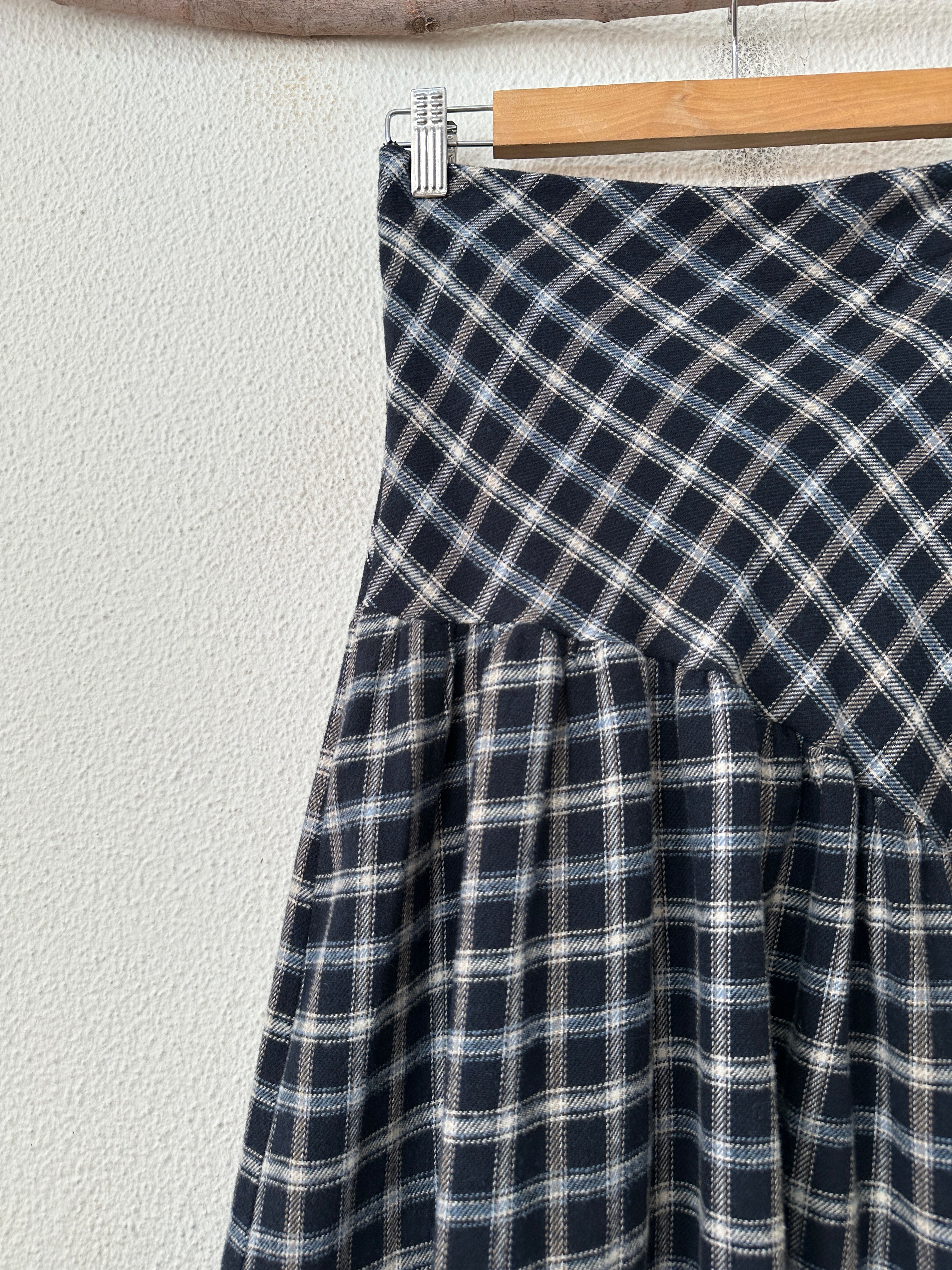 Saia comprida c/corte em viés DENISE