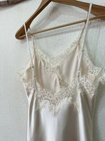 Load image in the gallery viewer,Top/ vestido assimétrico acetinado MUSE
