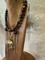 Load image in the gallery viewer,Colar curto HEART
