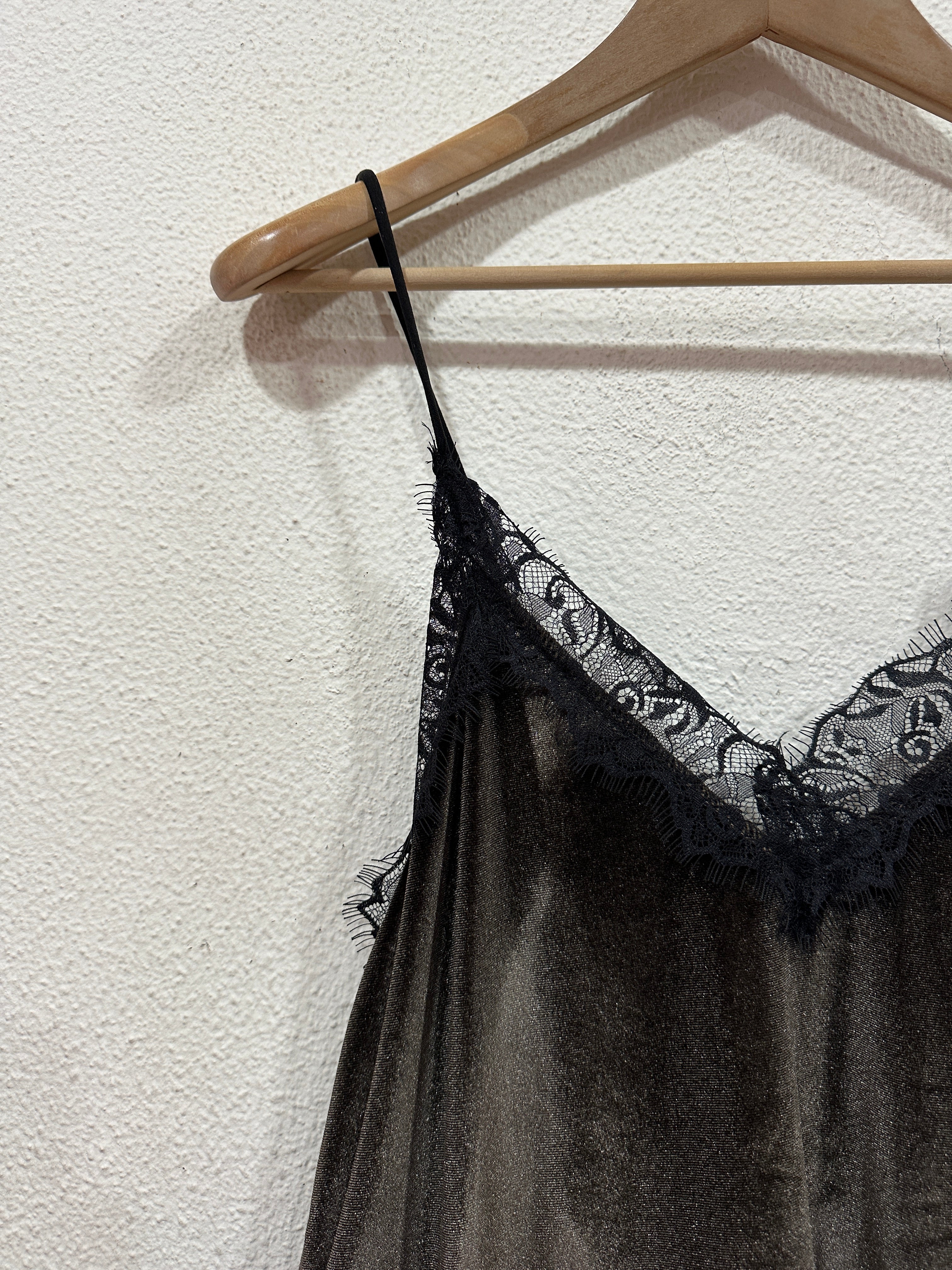 Top em veludo cristal c/renda AMETHYST