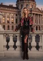 Load image in the gallery viewer,Casaco curto em veludo bordado GAYATRI
