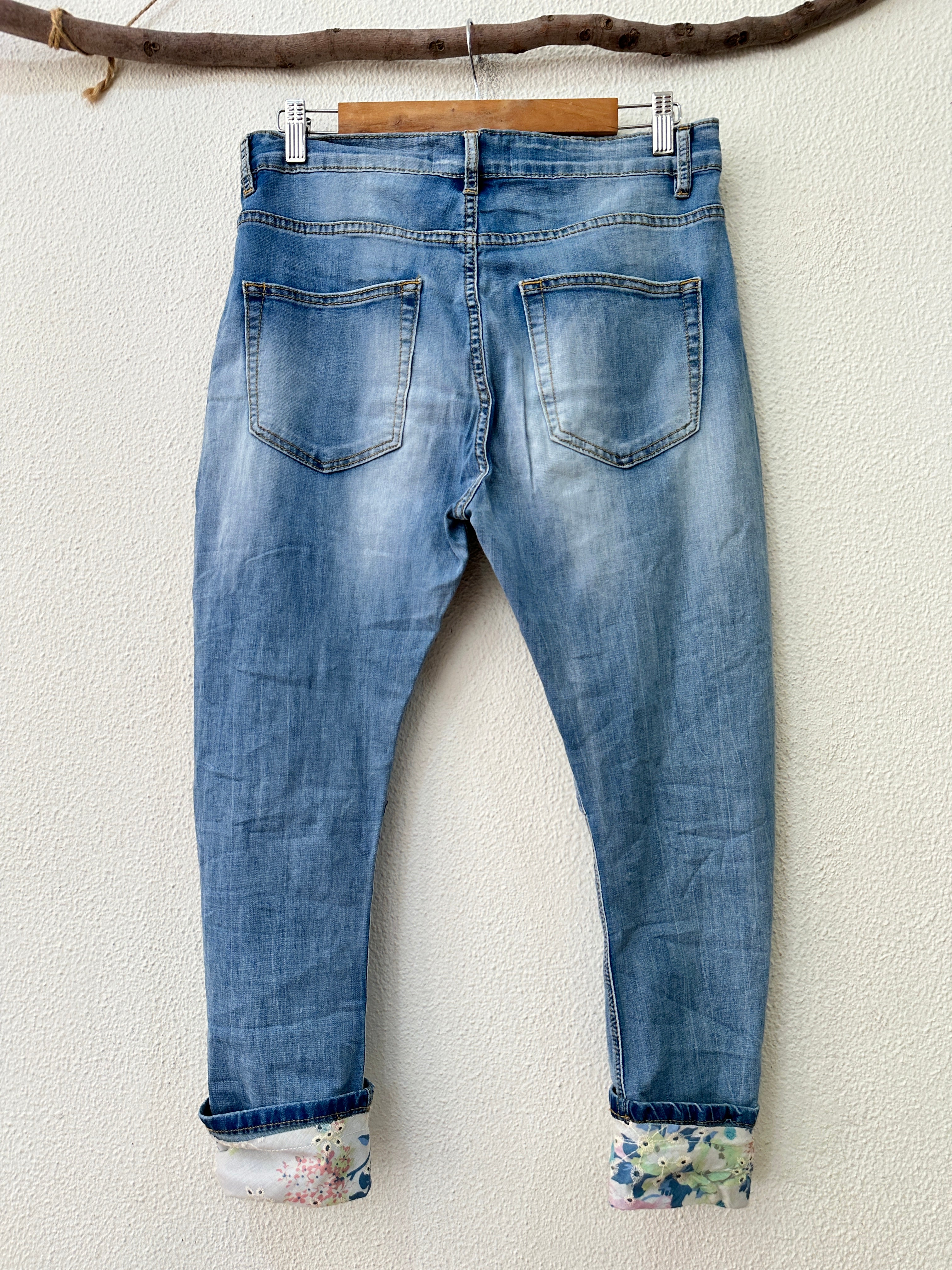 Calças denim boyfriend c/aplicações YOKO