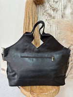 Carregar imagem no visualizador da galeria, Mala em pele entrançada NAAM
