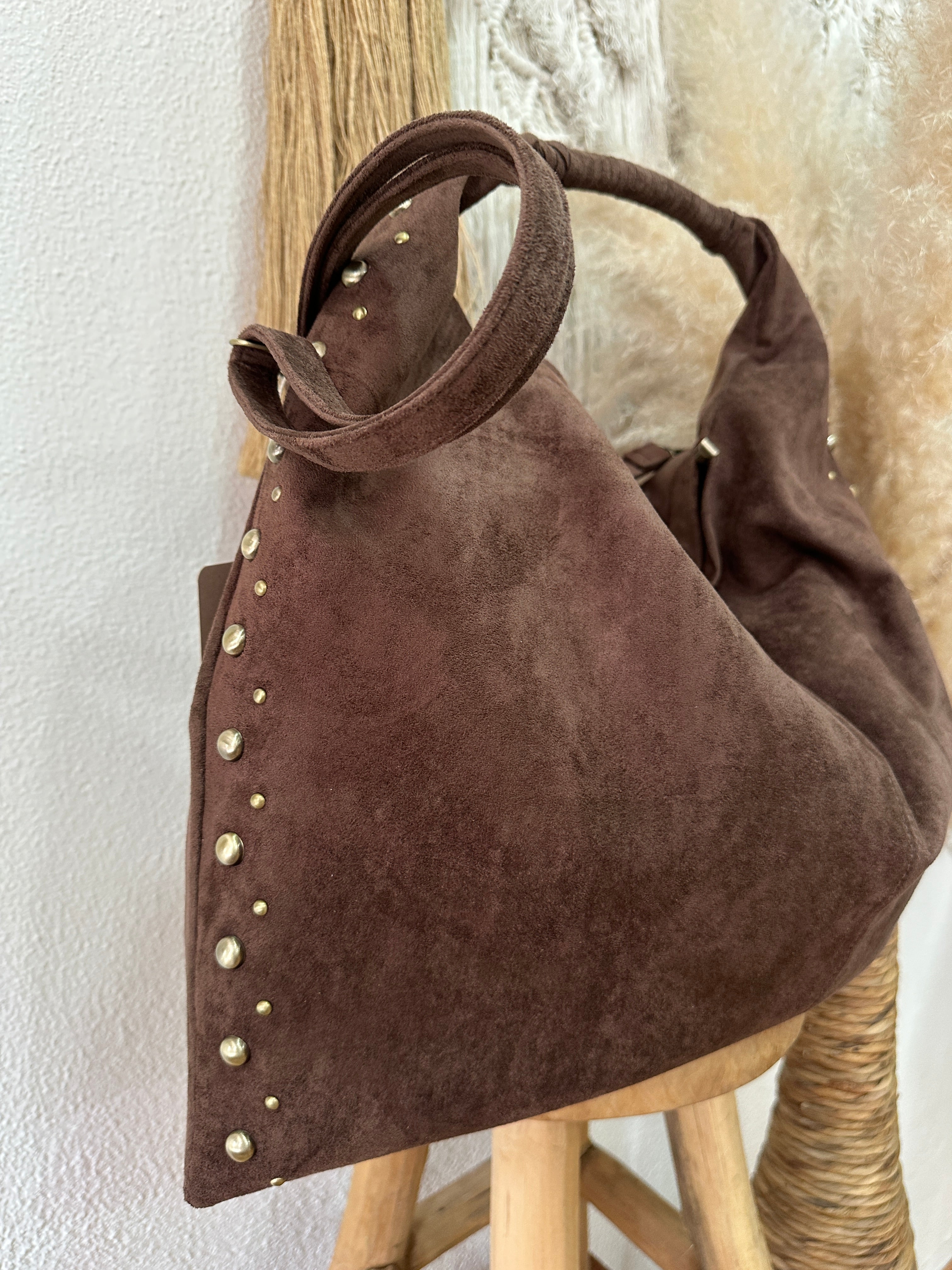 Mala em camurça sintética c/tachas BOULEVARD