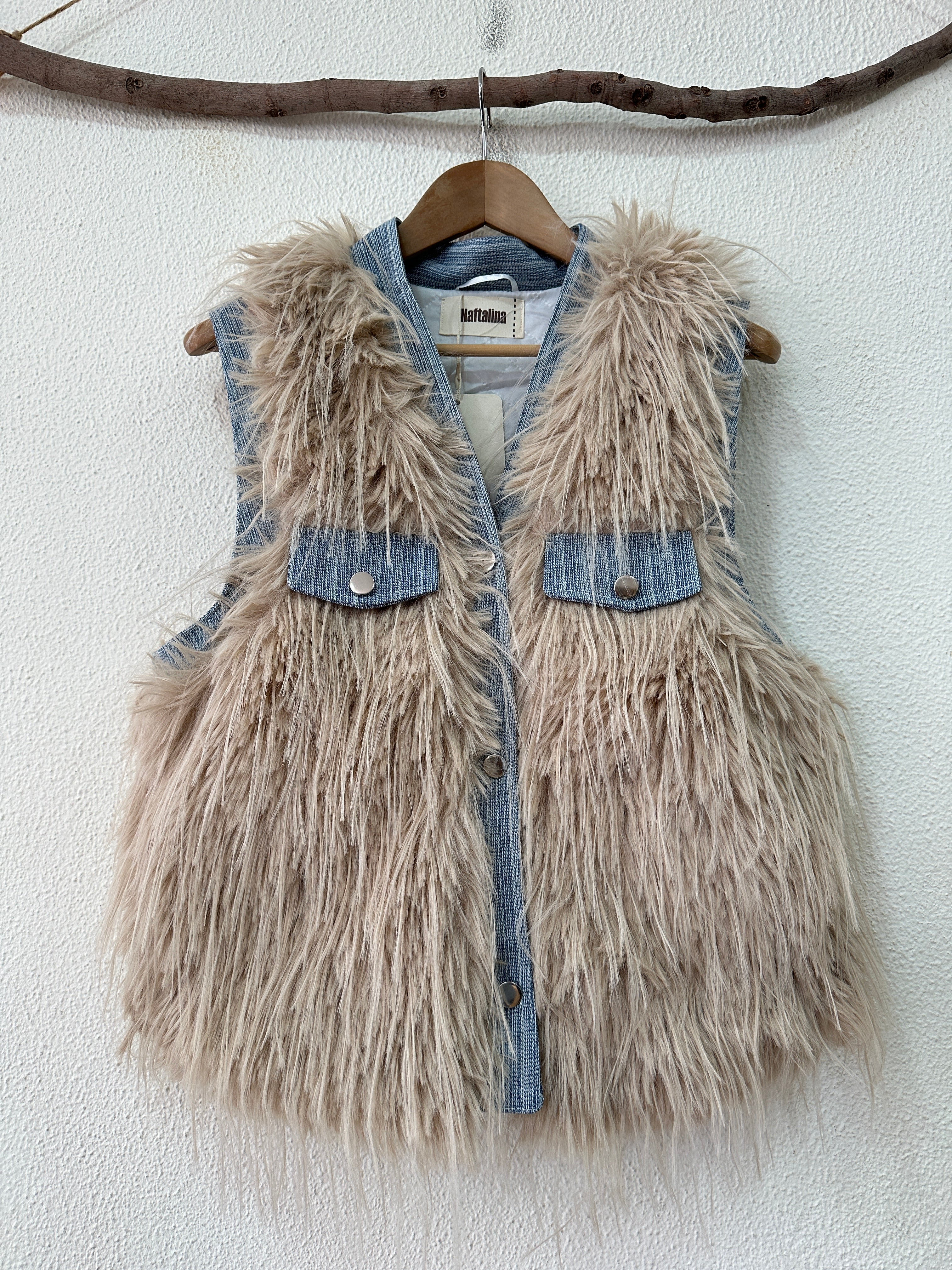 Colete acolchoado c/ aplicação de pelo sintético JANICE