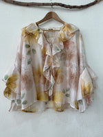 Carregar imagem no visualizador da galeria, Camisa c/folhos BRETAGNE
