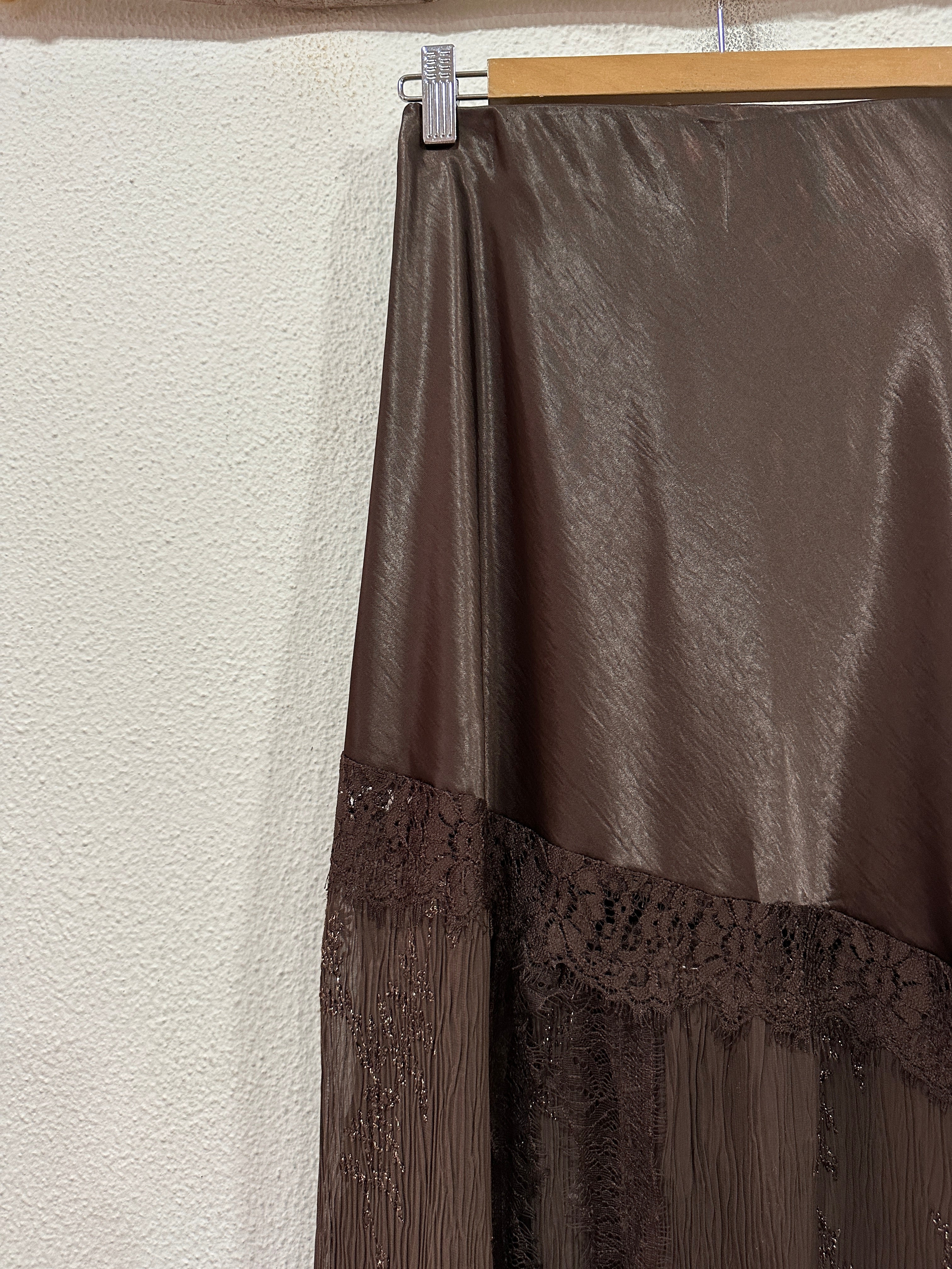 Saia acetinada c/renda NICOLE