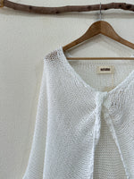 Carregar imagem no visualizador da galeria, Poncho c/ efeito nó em rede LYRA
