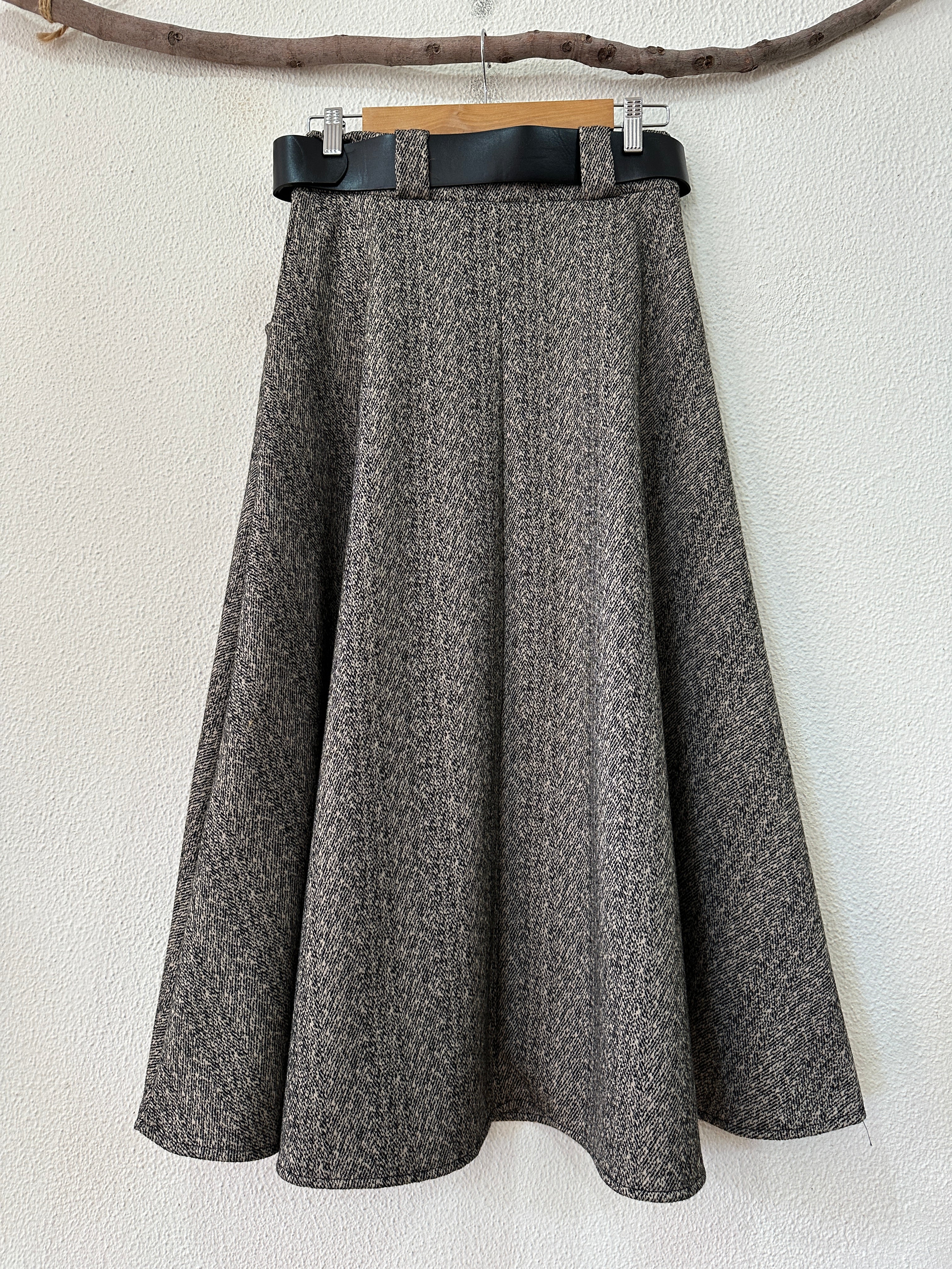 Saia em malha espinhada c/ bolsos DENISE